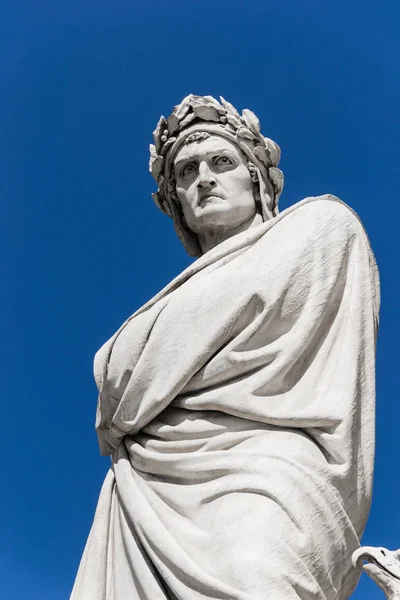 Статуя Данте Флоренції Італія — стокове фото