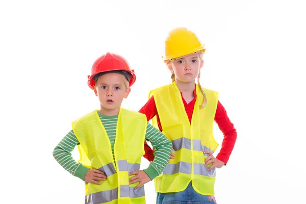 Ragazzo Ragazza Con Gilet Riflettente Casco Davanti Sfondo Bianco — Foto Stock