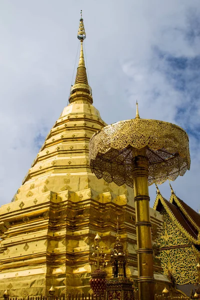 Wat Pratat Doi Temple Suthep Avec Atmosphère Nuageuse — Photo