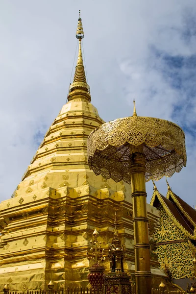 Wat Pratat Doi Suthep Templo Con Atmósfera Nublada — Foto de Stock