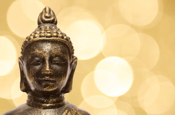 Buddha Sárga Bokeh Fények Meditálás Közben — Stock Fotó