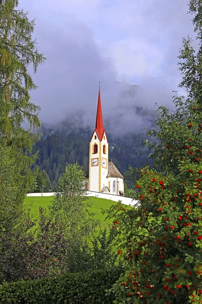 Εκκλησία Του Αγίου Νικολάου Στο Winnebach Κοντά Innichen — Φωτογραφία Αρχείου