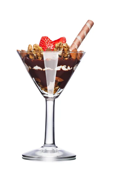 Dolce Con Noci Cioccolato Decorato Con Fragola Cibo Dolce Parfait — Foto Stock