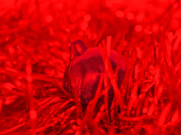 Χριστούγεννα Στολίδι Και Πούλιες Μονοχρωματικό Κόκκινο Τόνο Χρήσιμη Ένα Αφηρημένο — Φωτογραφία Αρχείου