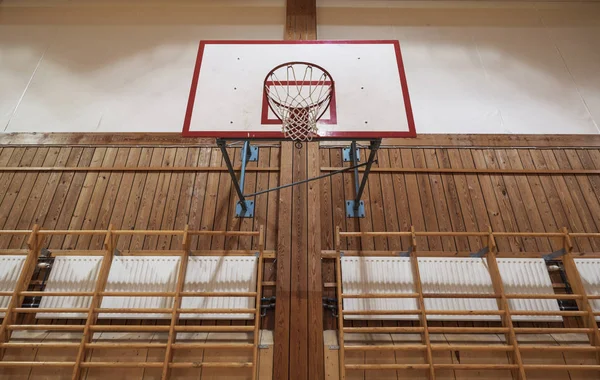 Ancien Cerceau Basket Ball Dans Ancien Gymnase — Photo