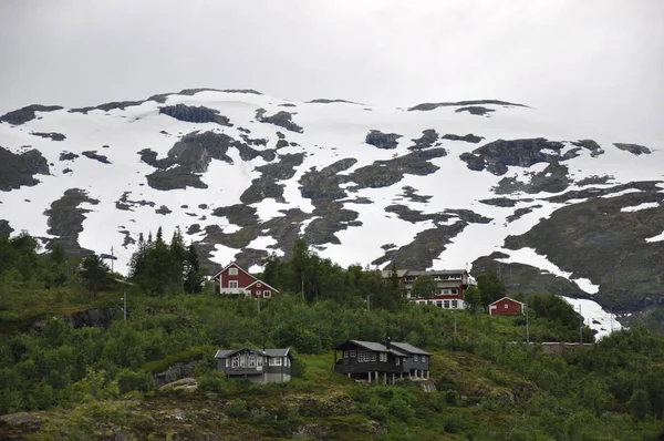 Berglandschap Met Bergen Wolken — Stockfoto