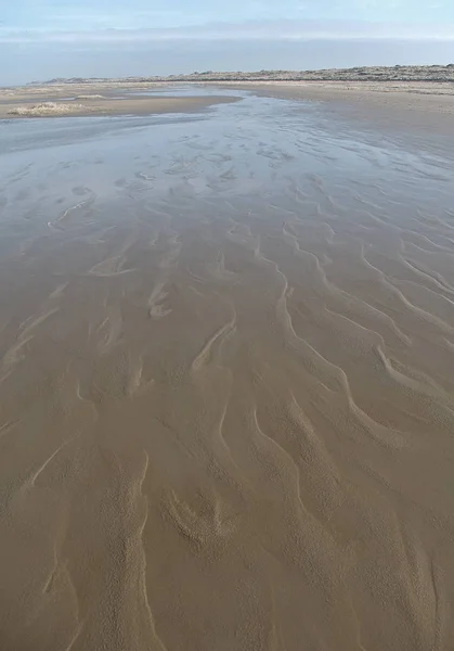 Písečný Břeh Při Odlivu Ostrově Borkum Zimním Dni — Stock fotografie