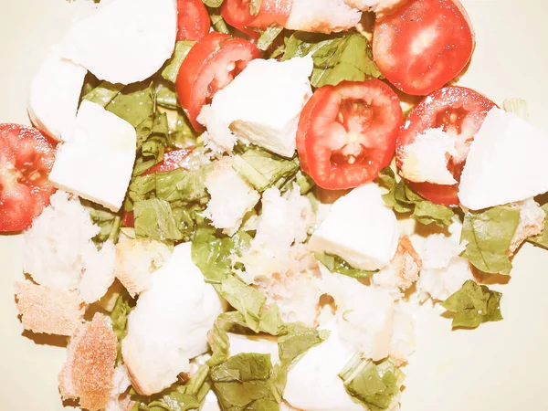 빈티지보이는 토마토 모차렐라 치즈와 샐러드 — 스톡 사진