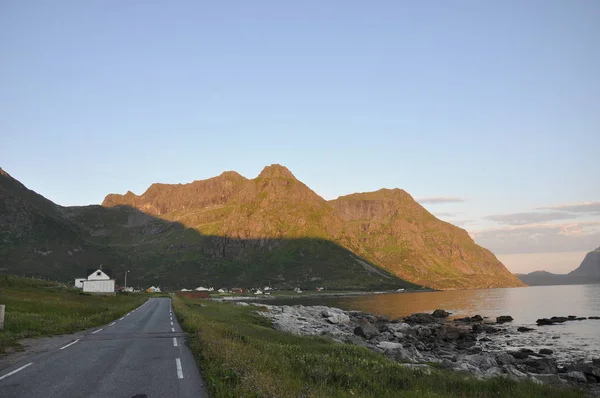 关于自然景观背景的Lofoten — 图库照片