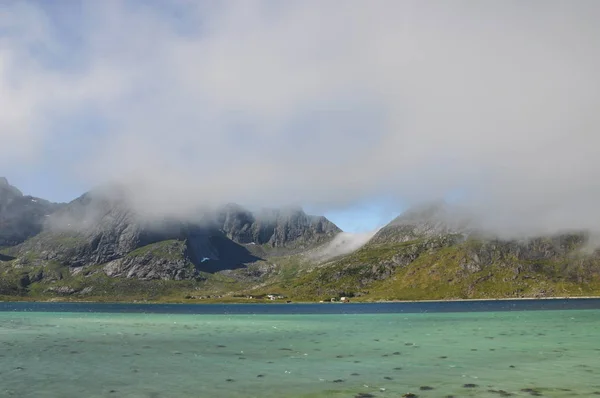 关于自然景观背景的Lofoten — 图库照片