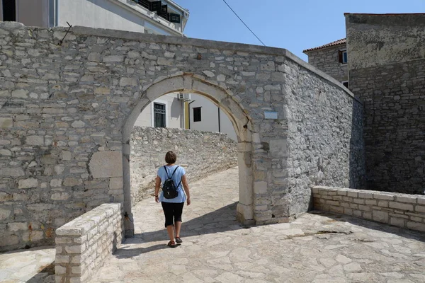 Novigrad Istria Croacia Ubicación Ciudad Costa Mar Mar Mediterráneo Casco — Foto de Stock