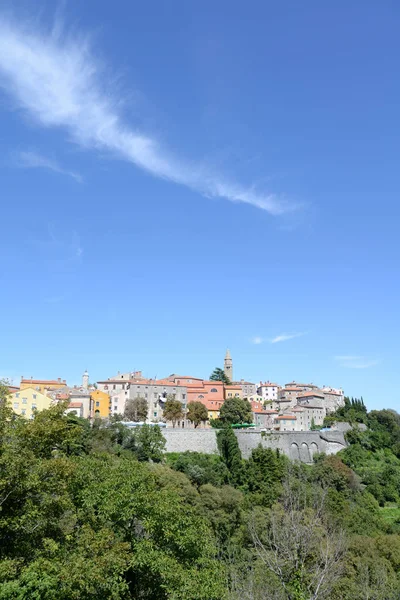 Labin Kroatien Istrien Stadt Altstadt Historisch Sehenswert Kirche Kirchturm Sehenswürdigkeit — Stockfoto