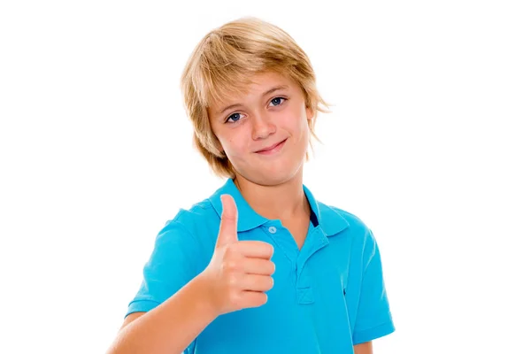 Lächelnder Blonder Junge Mit Erhobenem Daumen Vor Weißem Hintergrund — Stockfoto