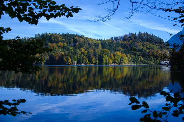 Lago Montanha Autumnal Tirol — Fotografia de Stock