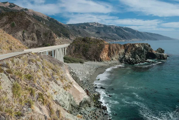 California Highway Sträcker Sig Över Klyfta Den Steniga Kusten Och — Stockfoto