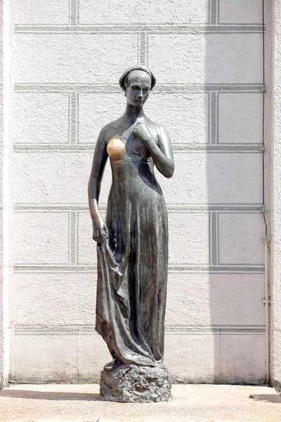 Statua Bronzo Nereo Costantini Nel 1974 Presente Città Gemella Verona — Foto Stock