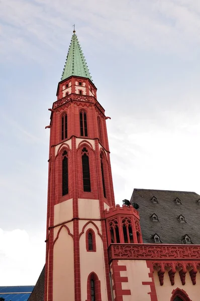 老圣马可拉斯教堂是法兰克福老城的一个福音派教堂 — 图库照片