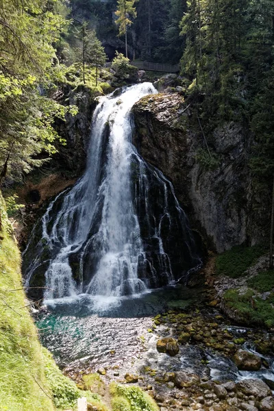 Красивий Водоспад Фоні Природи — стокове фото