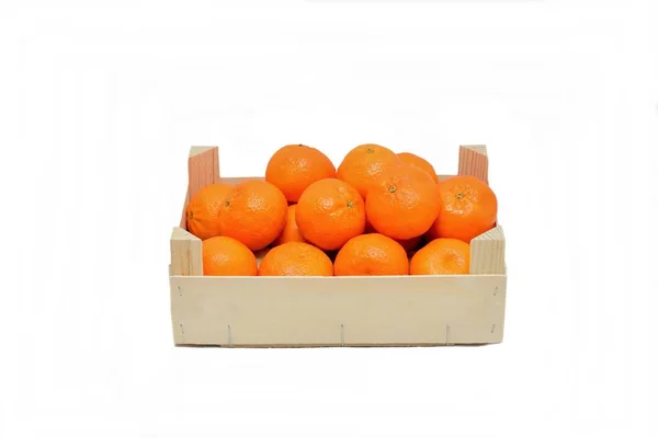 白色背景的新鲜橘子 — 图库照片