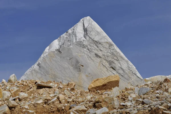 Cantera Mármol Carrara Italia — Foto de Stock