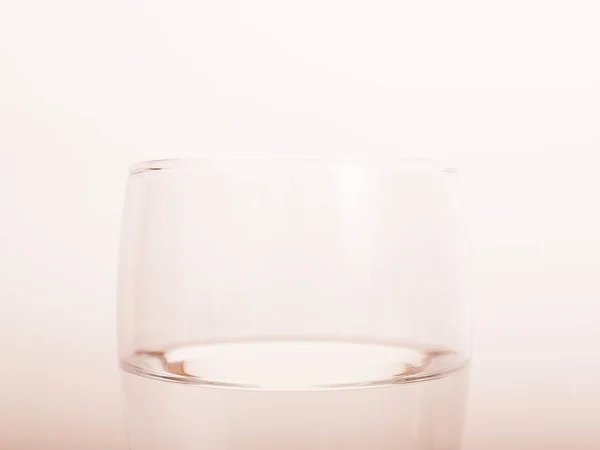 Bicchiere Trasparente Acqua Potabile Trasparente Ancora Vintage — Foto Stock