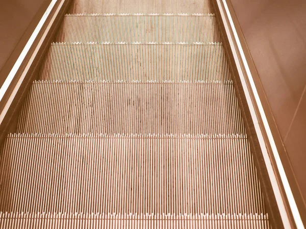 Escada Rolante Escadas Para Uma Estação Subterrânea Vintage — Fotografia de Stock