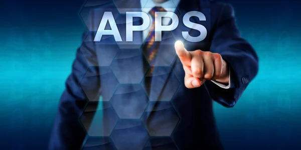 在网络空间中 企业家们正在接触Apps这个词 应用软件 移动应用程序和网络应用程序为用户执行任务的技术背景和业务概念 — 图库照片