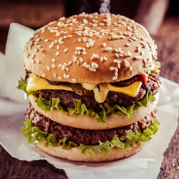 Delicious Double Cheeseburger Slab Melted Cheese Two Beef Patties Crispy — Stock Photo, Image