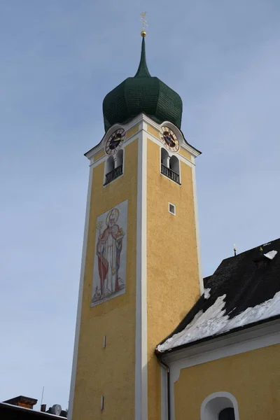 Westendorf Templom Templom Torony Tető Zsindely Tél Kirchturmuhr — Stock Fotó
