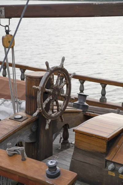 Helm Historic Sailing Boat — Stock Photo, Image