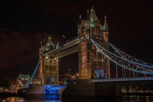 Europe England London City Tower Bridge Queen Monument Landmark Tradition — Stock Photo, Image
