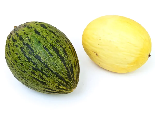 Foto Dari Melon Kuning Dan Hijau Dengan Latar Belakang Putih — Stok Foto