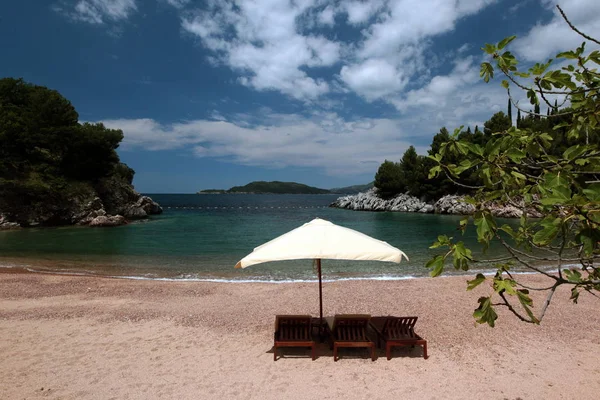 Una Playa Pueblo Milocer Cerca Sveti Stefan Mar Adriático Montenegro — Foto de Stock