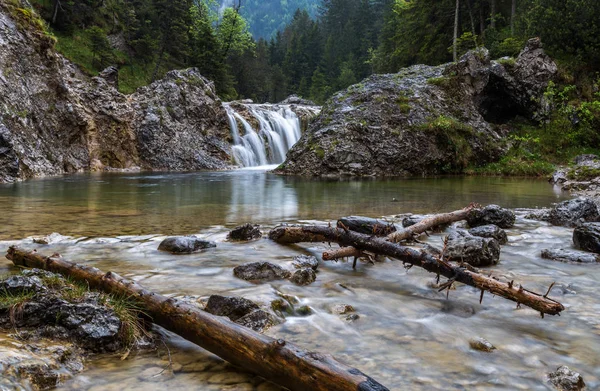 Vista Panorâmica Paisagem Majestosa Com Cachoeira — Fotografia de Stock