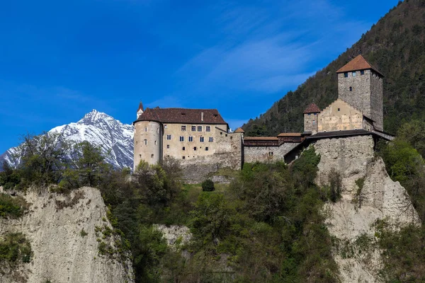 Vista Panoramica Sulla Maestosa Architettura Medievale Del Castello — Foto Stock