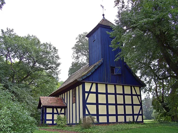 Den Blå Kyrkan Skogen — Stockfoto