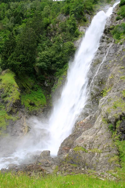 Vattenfall Alperna — Stockfoto