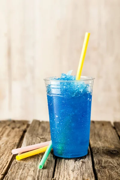 Still Life Profile Refresh Cool Frozen Blue Fruit Slush Drink — стокове фото