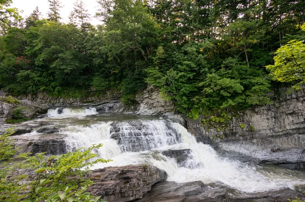 Pequena Cachoeira Cascata Hokkaido Japão — Fotografia de Stock