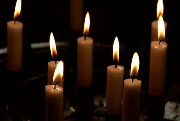 Kerzen Der Dunkelheit — Stockfoto