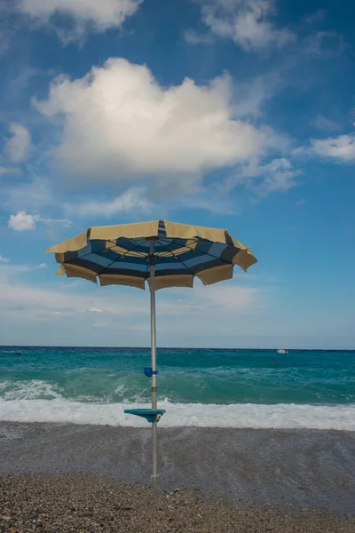 Beach Umbrella Sea Mediterranean Beach Noli Liguria Italy — Stock Photo, Image