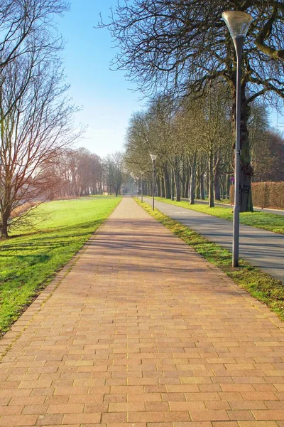 Sentiero Asfaltato Lungo Una Strada Prato Auedamm Kassel Germania — Foto Stock