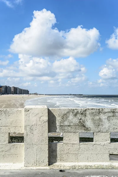 Strand Strandpromenad Och Brygga Vid Nordsjön Blankenberge Belgium — Stockfoto