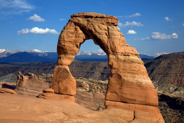 Delicado Arco Parque Nacional Arcos Utah Antes Las Montañas Sal — Foto de Stock