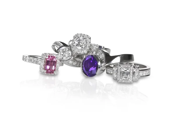 Klaszter Csoportosítása Halom Gyémánt Esküvői Jegygyűrűk Színes Gyémánt Drágakövek — Stock Fotó