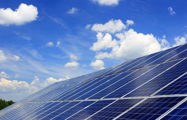 System Energii Słonecznej Wytwarzanie Energii Elektrycznej — Zdjęcie stockowe