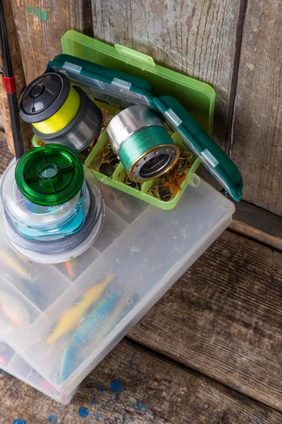 Pesca Tacleadas Señuelos Cebos Cajas Sobre Madera Fondo Para Negocios — Foto de Stock