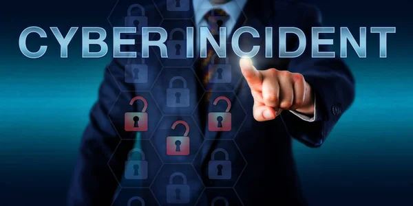 Administrador Tocando Cyber Incidente Pantalla Metáfora Empresarial Concepto Tecnología Seguridad —  Fotos de Stock