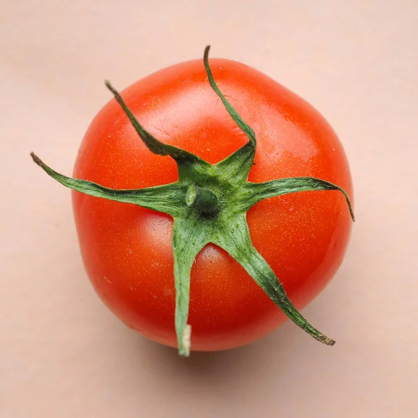 Tomates Vermelhos Solanum Lycopersicum Legumes Comida Vegetariana — Fotografia de Stock