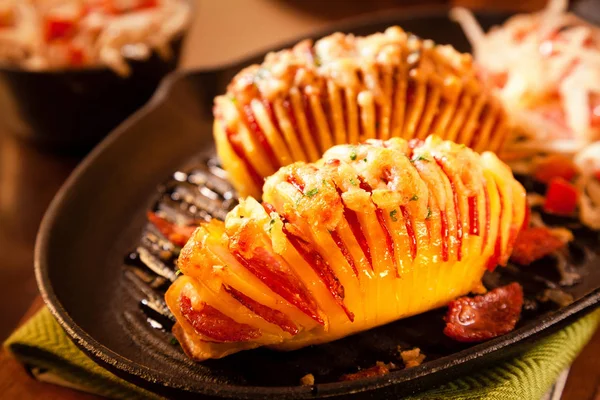 High Angle Close Still Life Sliced Baked Potatoes Garnished Sliced — Stock Photo, Image